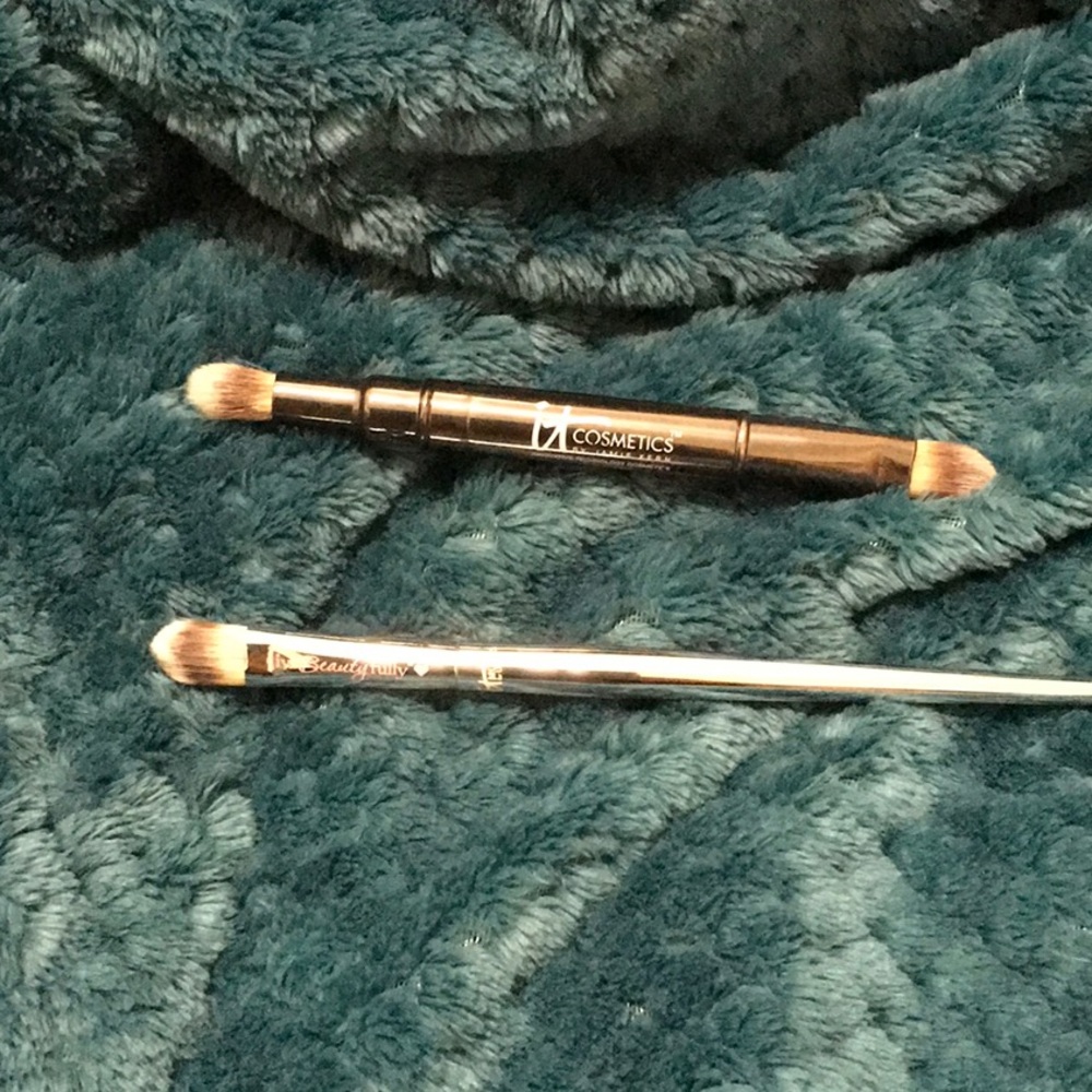 It Cosmetics Brushes